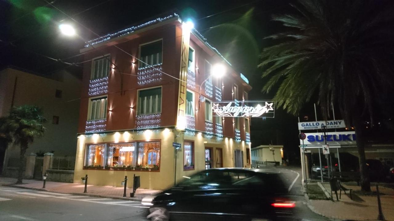 Hotel Raphael Bordighera Exteriér fotografie